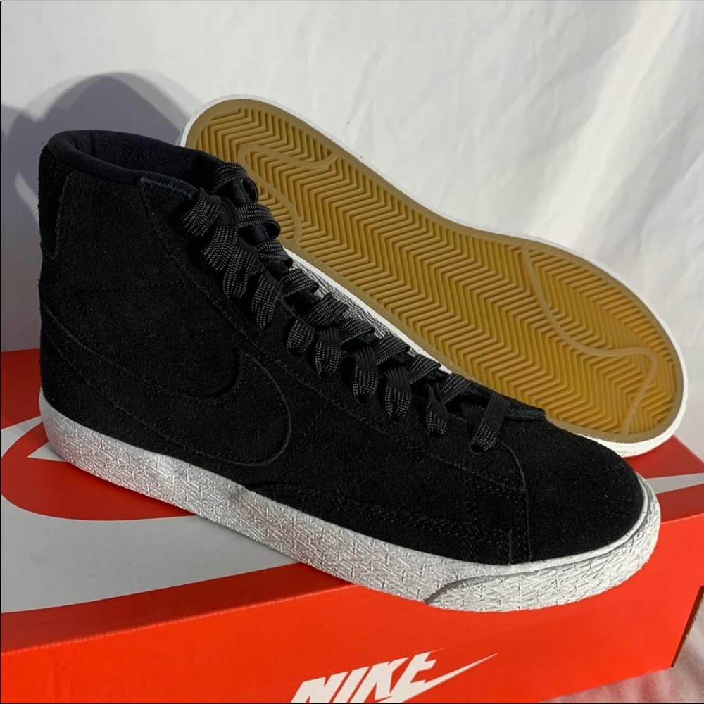 Nike Blazer 77’ Mid Top Shoes White Black Suede Womans New With Box - Picture 5 of 6